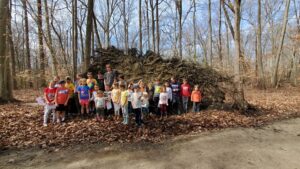 Homeschool coop hike to Smithfield Historic park. The Park has some very nice and easy to walk trails that wind through the woods and by a lake. An excellent opportunity for the children to see some wildlife. 