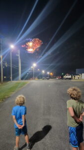 On the way back from exploring, we observed an impromptu fireworks show!