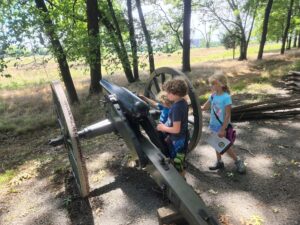 Jarek and Arya examining the cannon at Stones River National Battlefield. 