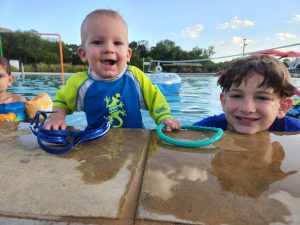 Garrett and big brother Jarek go diving for rings, having a great time in the pool!