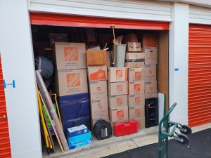 More boxes, and another storage unit. The house gets a little emptier. 