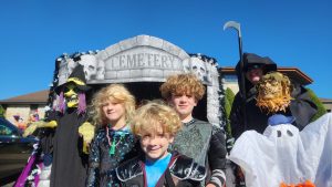 Back in New Jersey, the gang was back together for trick or treating!